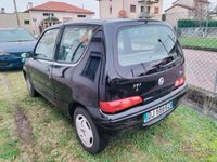Usata Fiat 600 54 CV (39 kW) 2007 Nero Utilitaria