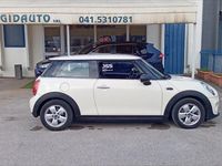 Usata Mini Cooper 102 CV (75 kW) 2014 Beige Utilitaria