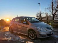 Usata Mercedes B160 95 CV (69 kW) 2010 Grigio Monovolume