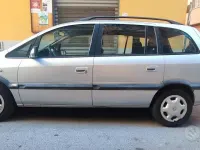 Usata Opel Zafira 101 CV (74 kW) 2004 Grigio Monovolume