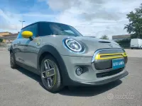Usata Mini Cooper SE 75 kW (102 CV) 2021 Grigio Utilitaria