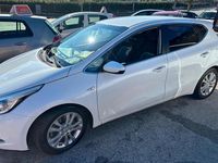 Usata Kia Ceed 135 CV (99 kW) 2016 Bianco Utilitaria