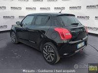 Usado Suzuki Swift Cool 83 CV (61 kW) 2022 Negro Utilitario