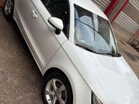 Usata Audi A1 Ambiente 105 CV (77 kW) 2012 Bianco Berlina