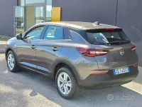 Usata Opel Grandland X Business 131 CV (96 kW) 2021 Grigio SUV
