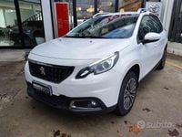 Usata Peugeot 2008 Access 82 CV (60 kW) 2017 Bianco SUV