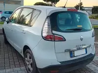 Usata Renault Scénic III XMOD 110 CV (80 kW) 2012 Bianco Monovolume