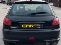 Usata Peugeot 206 68 CV (50 kW) 2001 Utilitaria