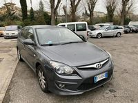Usata Hyundai i30 Active 90 CV (66 kW) 2010 Grigio Berlina