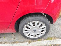 Usata Lancia Ypsilon 69 CV (50 kW) 2015 Rosso Utilitaria