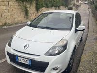 Usata Renault Clio II 75 CV (55 kW) 2010 Berlina