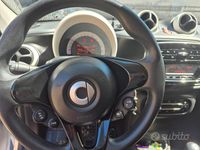 Usata Smart ForFour 64 CV (47 kW) 2017 Bianco Utilitaria