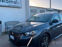 Usata Peugeot 208 Allure 100 CV (73 kW) 2022 Grigio Utilitaria