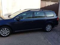 Usata VW Passat 105 CV (77 kW) 2012 Blu/azzurro Station wagon