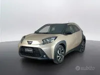 Usata Toyota Aygo X Trend 72 CV (52 kW) 2024 Beige SUV