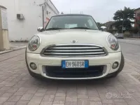 Usata Mini ONE 75 CV (55 kW) 2011 Beige Utilitaria