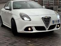 Usata Alfa Romeo Giulietta Quadrifoglio Verde 235 CV (172 kW) 2011 Bianco Utilitaria