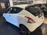 Usata Lancia Ypsilon 69 CV (50 kW) 2023 Bianco Utilitaria
