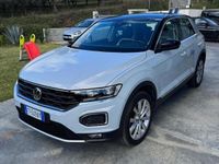 Usata VW T-Roc 116 CV (85 kW) 2019 Bianco SUV