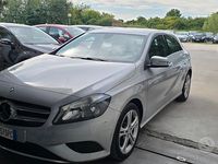 Usata Mercedes A180 Premium 108 CV (79 kW) 2015 Grigio Berlina
