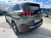 Usata Peugeot 5008 Allure 131 CV (96 kW) 2019 Grigio SUV