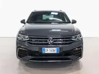 Usata VW Tiguan R-line 150 CV (110 kW) 2023 Grigio chiaro SUV