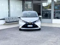 Usata Toyota Aygo 69 CV (50 kW) 2017 Grigio Utilitaria