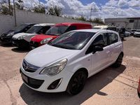 Usata Opel Corsa 75 CV (55 kW) 2012 Bianco Berlina