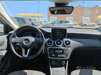 Usata Mercedes A180 Executive 109 CV (80 kW) 2015 Grigio Utilitaria