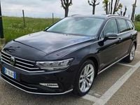 Usata VW Passat Business 150 CV (110 kW) 2023 Nero Station wagon