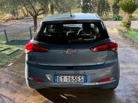 Usata Hyundai i20 75 CV (55 kW) 2015 Blu Berlina