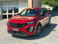 Usata Peugeot 2008 Active 101 CV (74 kW) 2024 Rosso SUV