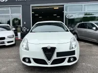Usata Alfa Romeo Giulietta Exclusive 170 CV (125 kW) 2015 Bianco Utilitaria