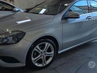 Usata Mercedes A180 Premium 108 CV (79 kW) 2015 Grigio Berlina