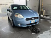 Usata Fiat Grande Punto 75 CV (55 kW) 2007 Bluazzurro Utilitaria