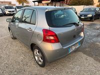 Usata Toyota Yaris Sol 90 CV (66 kW) 2007 Grigio Berlina