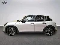 Nuova Mini Cooper Favoured 150 kW (204 CV) 2025 Grigio Utilitaria