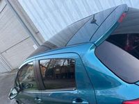 Usata Toyota Yaris Lounge 90 CV (66 kW) 2011 Verde Berlina