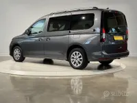 Usata Ford Tourneo Connect Titanium 114 CV (83 kW) 2023 Grigio Monovolume