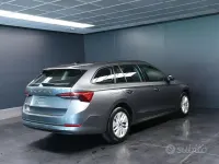 Usata Skoda Octavia Executive 116 CV (85 kW) 2024 Grigio scuro Station wagon