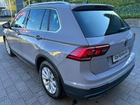 Usata VW Tiguan Life 131 CV (96 kW) 2022 Grigio delfino SUV
