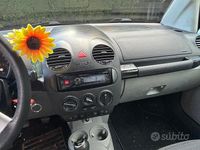 Usata VW New Beetle 2003 Grigio Utilitaria