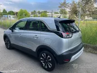 Usata Opel Crossland Elegance 110 CV (80 kW) 2024 Grigio SUV