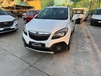 Usata Opel Mokka 140 CV (102 kW) 2015 Bianco SUV