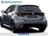 Nuova Toyota Yaris Hybrid Premium 131 CV (96 kW) 2026 Storm grey Berlina