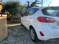 Usata Ford Fiesta 86 CV (63 kW) 2019 Bianco Berlina