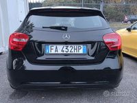 Usata Mercedes A180 122 CV (89 kW) 2015 Nero Berlina