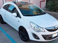 Usata Opel Corsa 75 CV (55 kW) 2011 Bianco Utilitaria