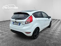 Usata Ford Fiesta 75 CV (55 kW) 2017 Bianco Berlina