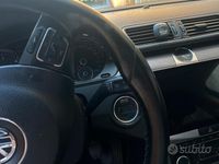 Usata VW Passat 140 CV (102 kW) 2011 Nero Station wagon